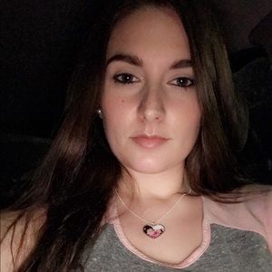 Meet your Posher, Kara